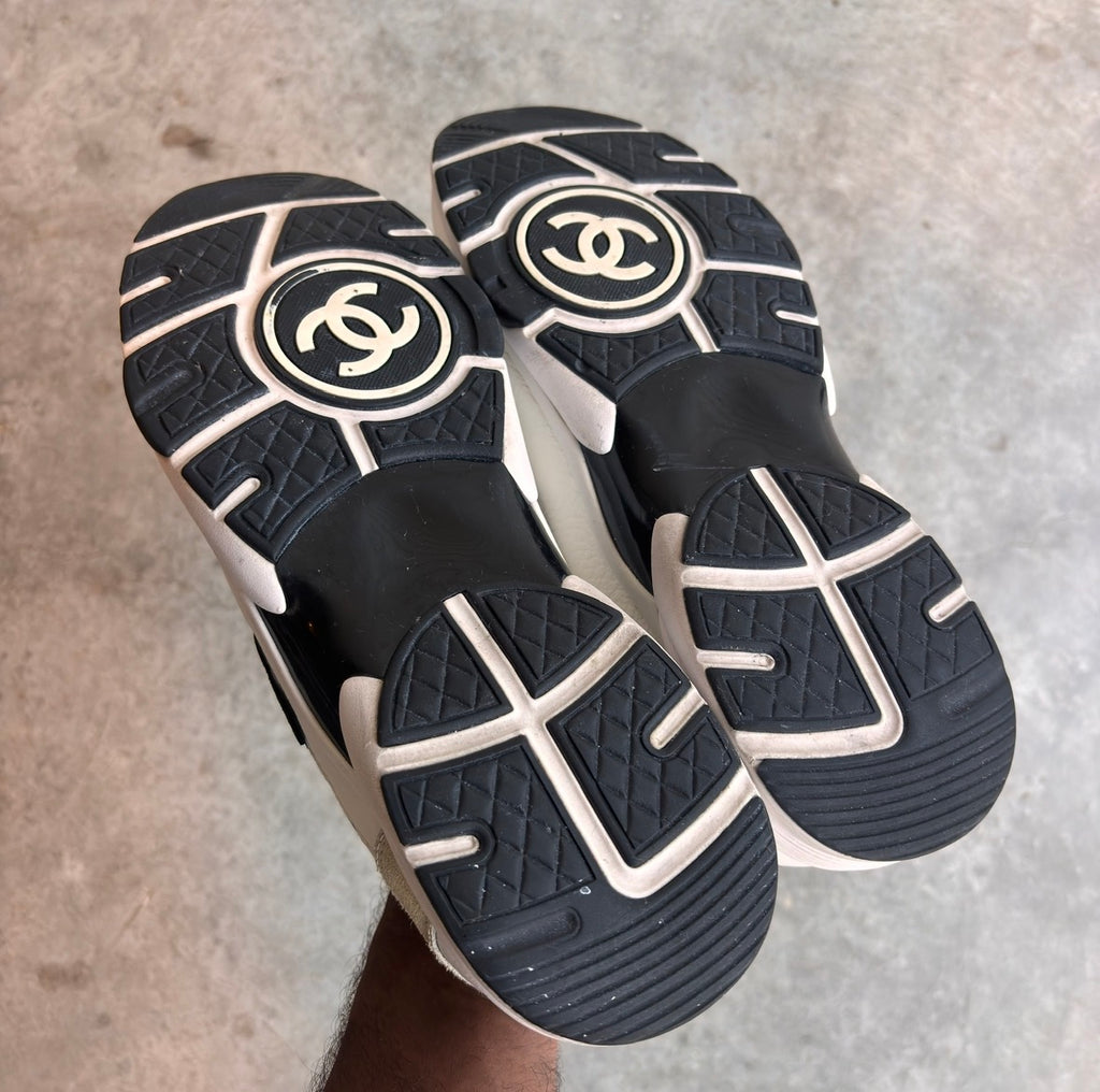 Chanel White/Cream Leather Double CC Sneakers